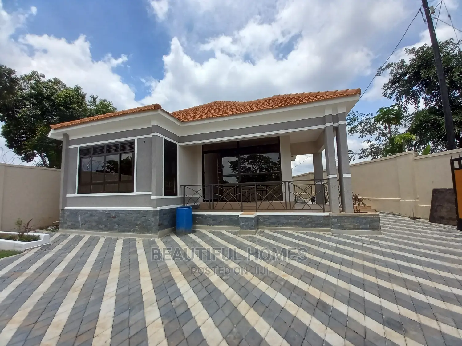 Furnished 4bdrm Bungalow in Kisaasi Corporate, Central Division