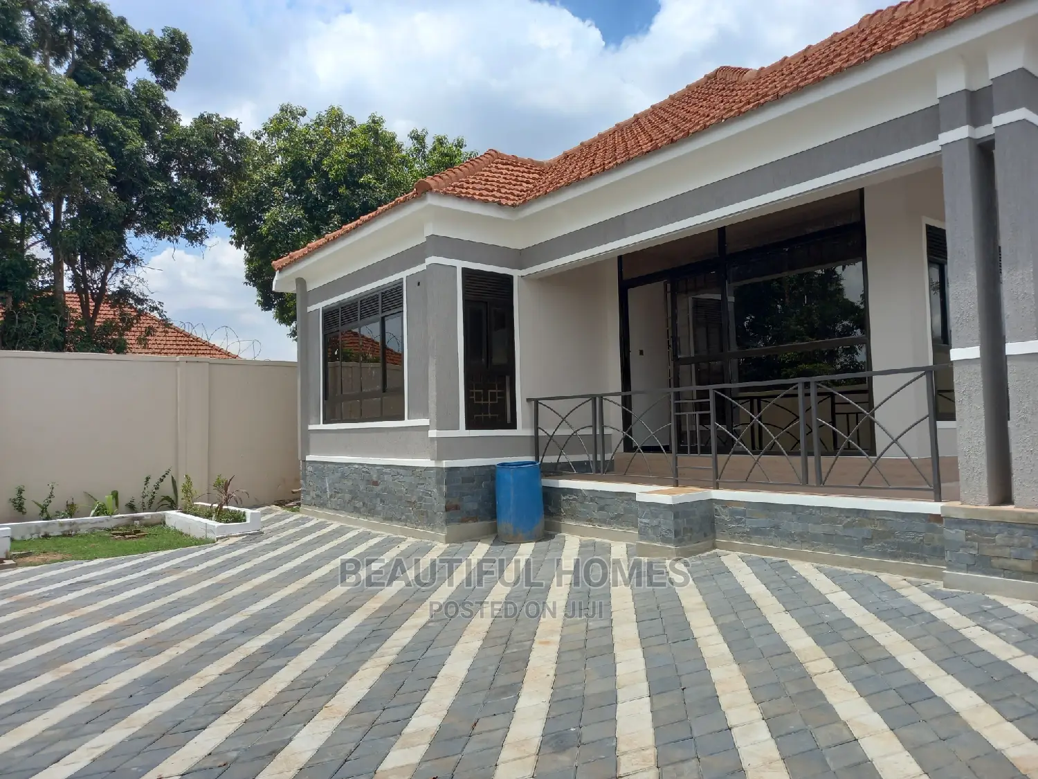 Furnished 4bdrm Bungalow in Kisaasi, Central Division for sale