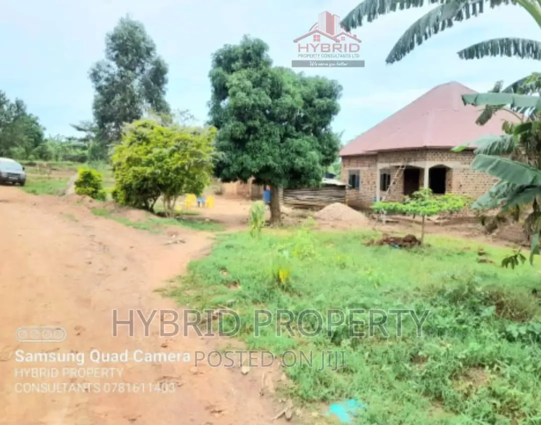 Prime Plots for Sale at Our Gobero~Muguluka Along Hoima Rd.