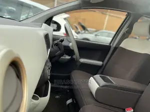 Toyota Passo 1.3 FWD 2014 Ivory