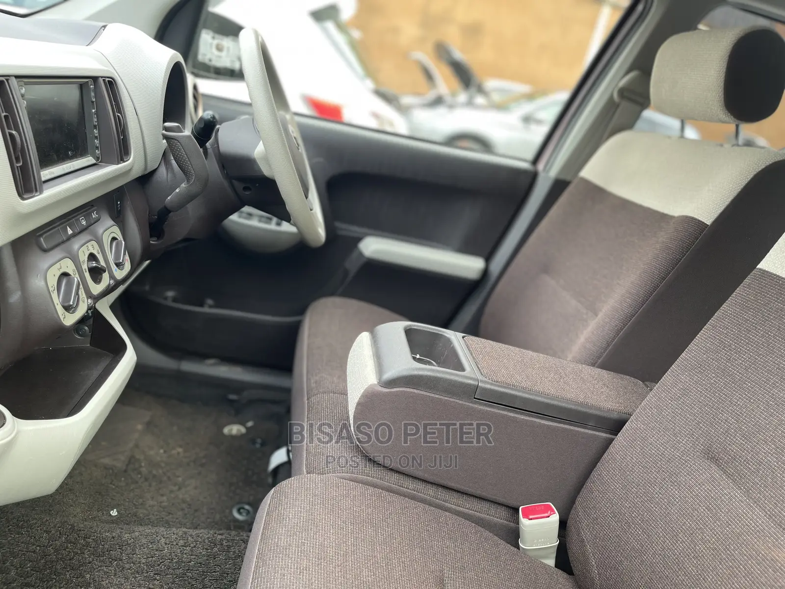 Toyota Passo 1.3 FWD 2014 Ivory