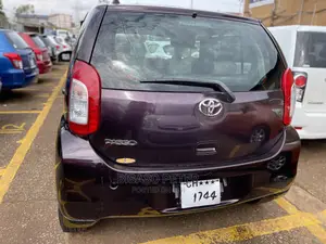Toyota Passo 1.0 AWD 2014 Purple