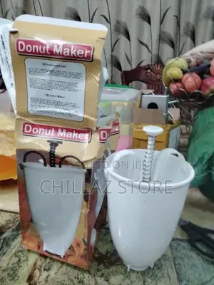 Plastic Donut Maker