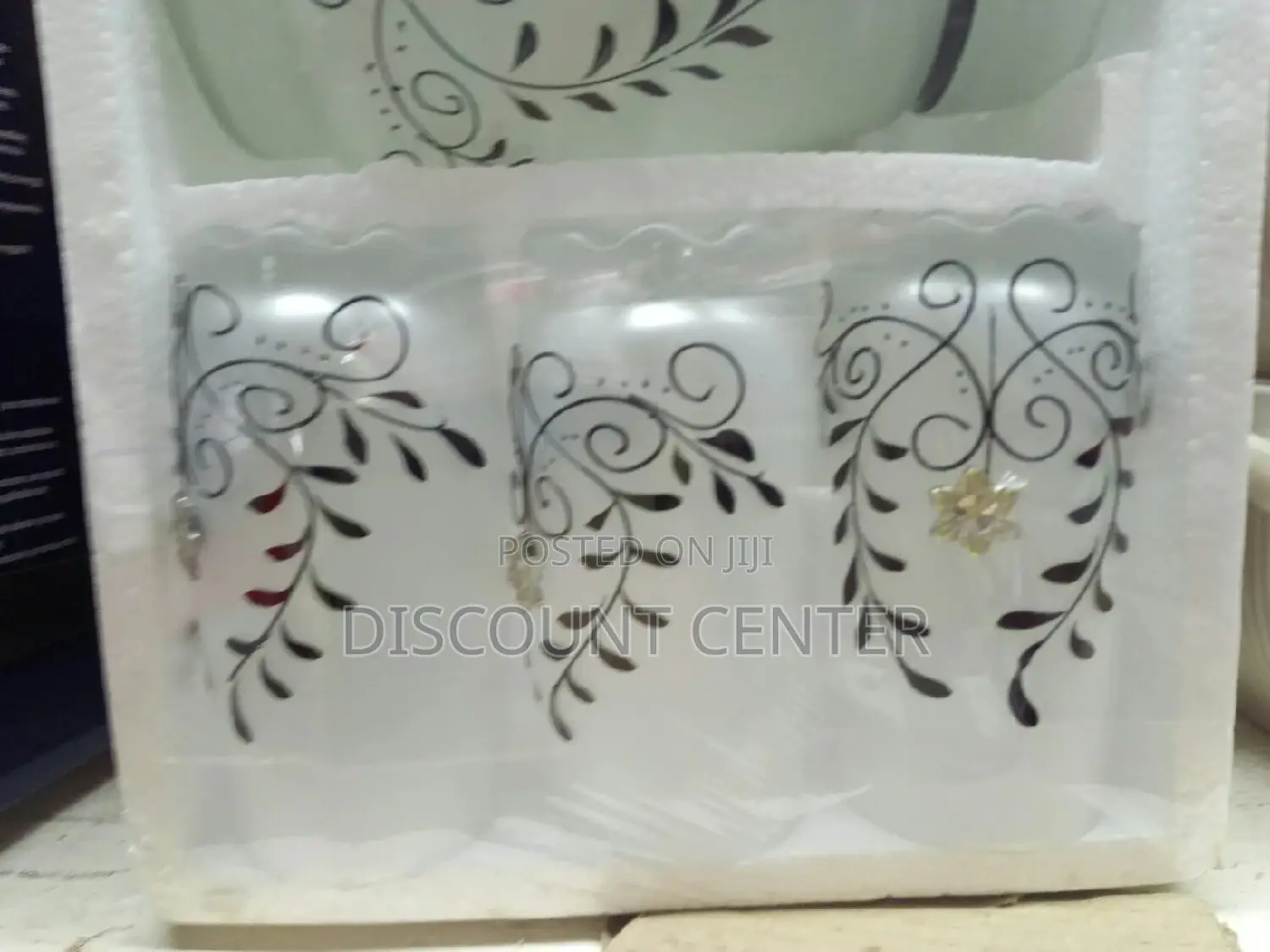 White and Black Water Set