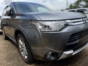 Mitsubishi Outlander 2014 Gray