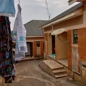 8bdrm House in Makindye Heights, Division a for Sale