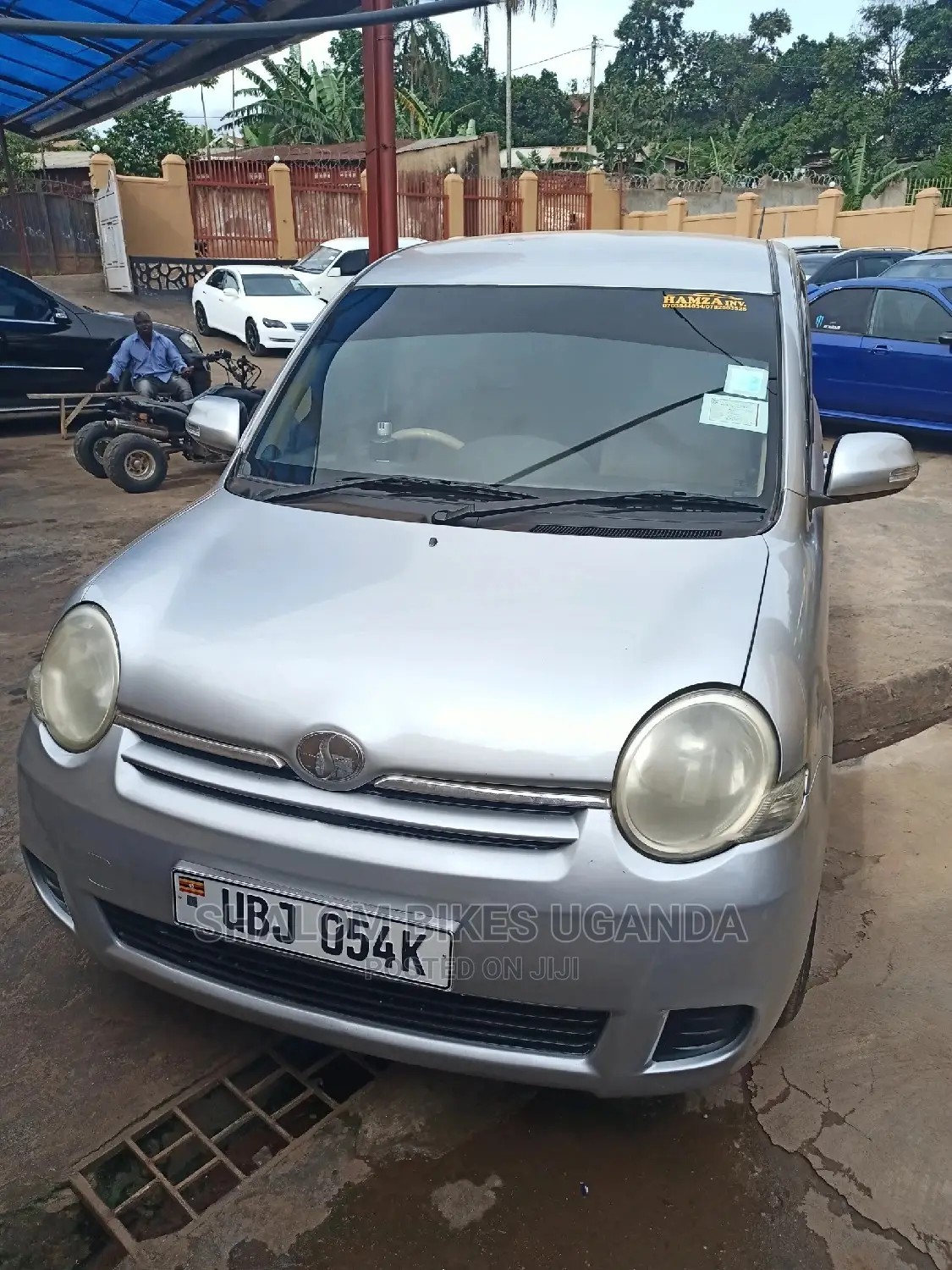 Toyota Sienta 2008 Silver