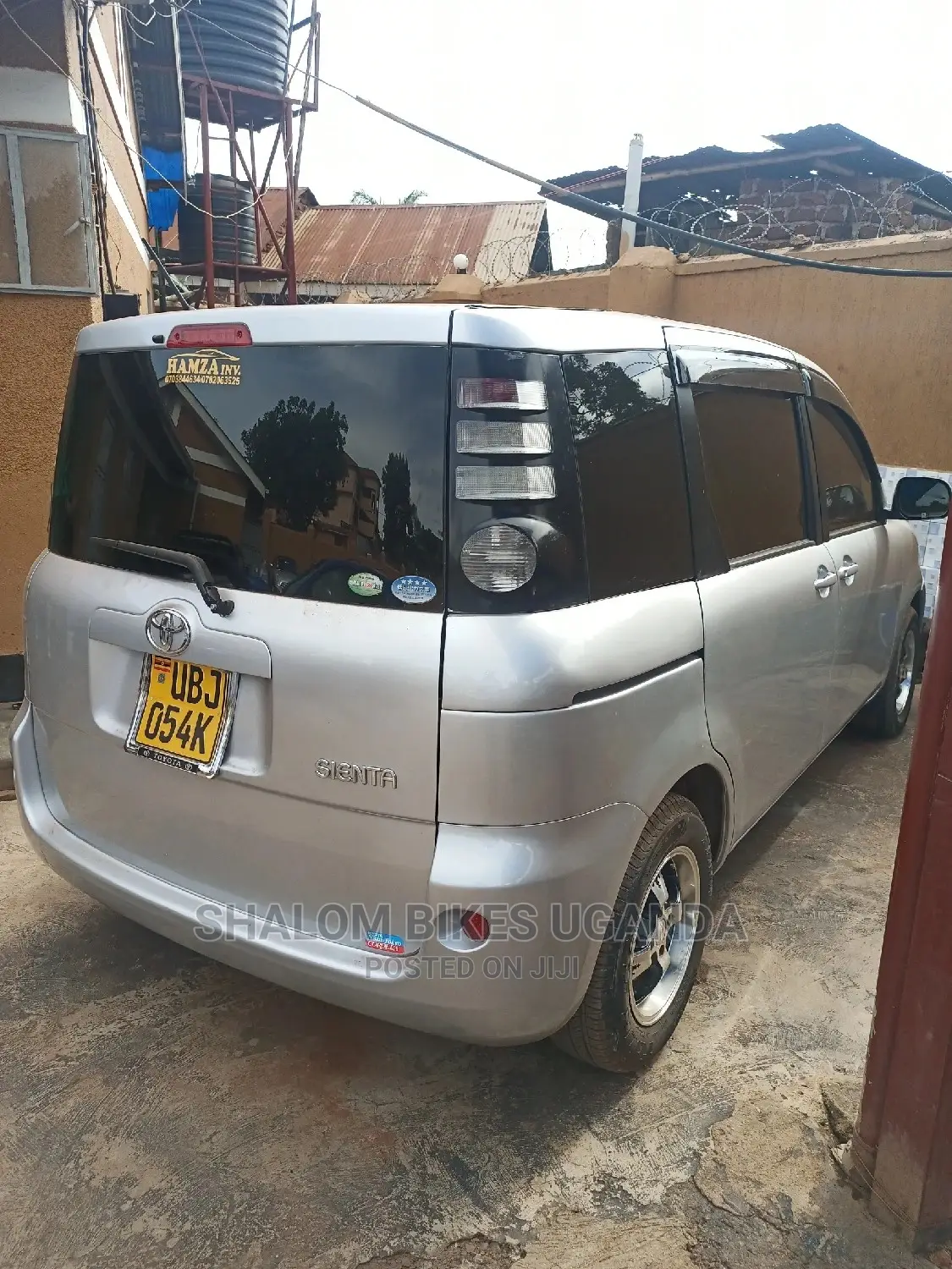 Toyota Sienta 2008 Silver
