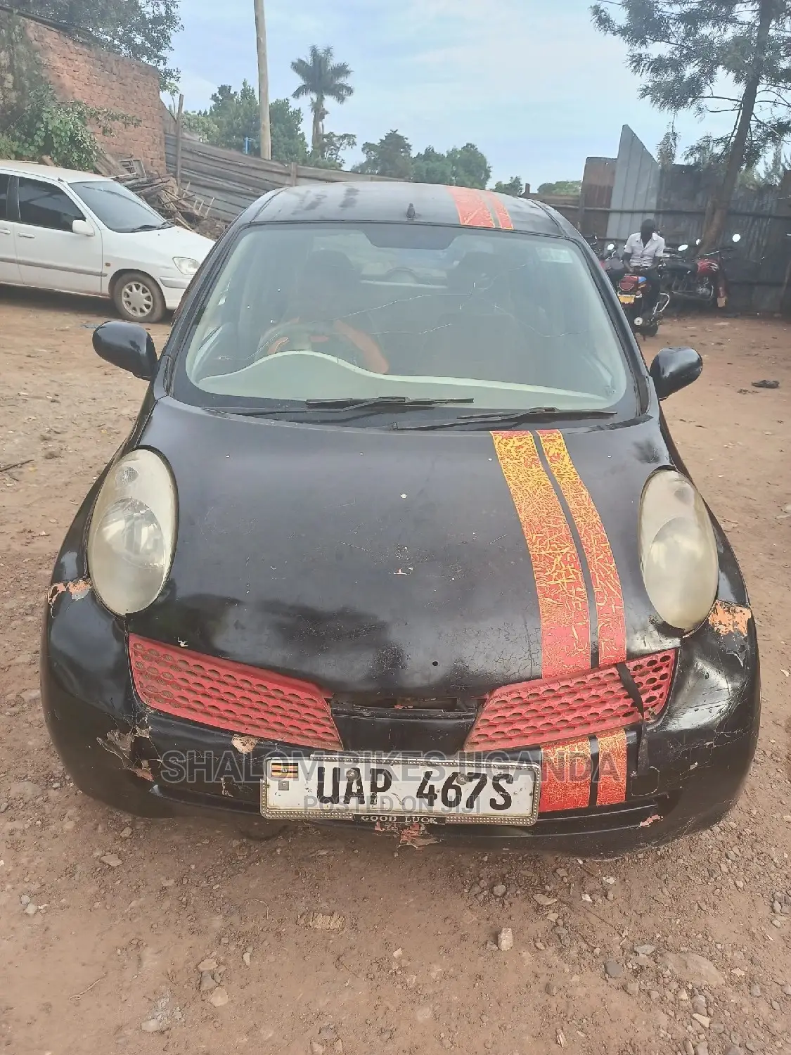 Nissan March 1999 Black