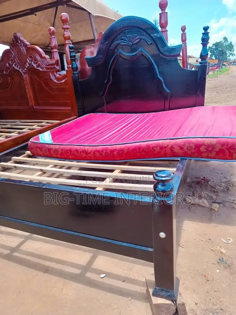 Classy 5*6 Wooden Beds