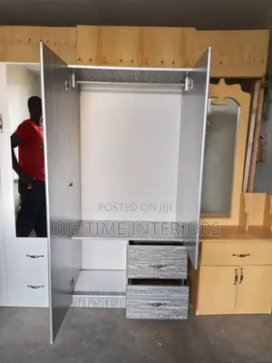 Double Door Wardrobe 3*6feet