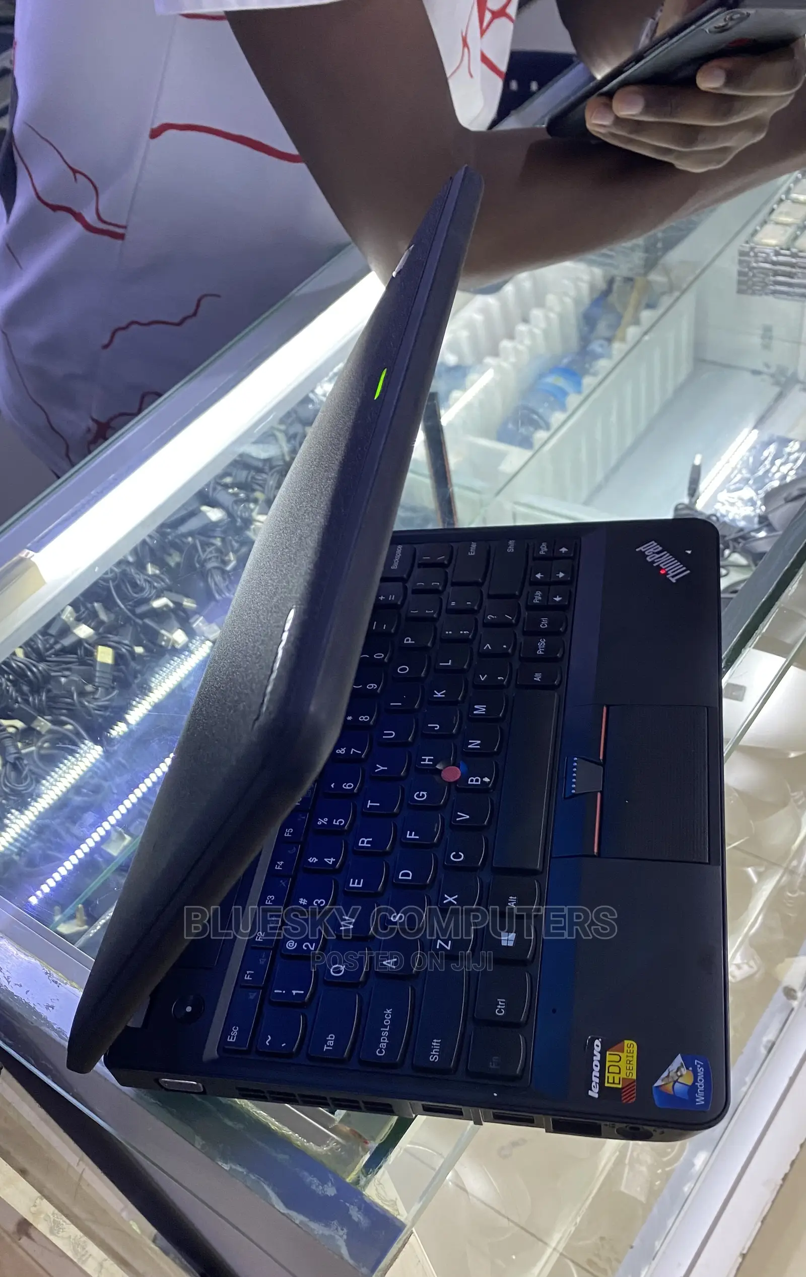 Laptop Lenovo ThinkPad X31 4GB Intel Pentium HDD 320GB