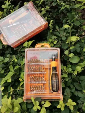 32 in 1 Electronic Screwdriver Set for Phones and Laptops
