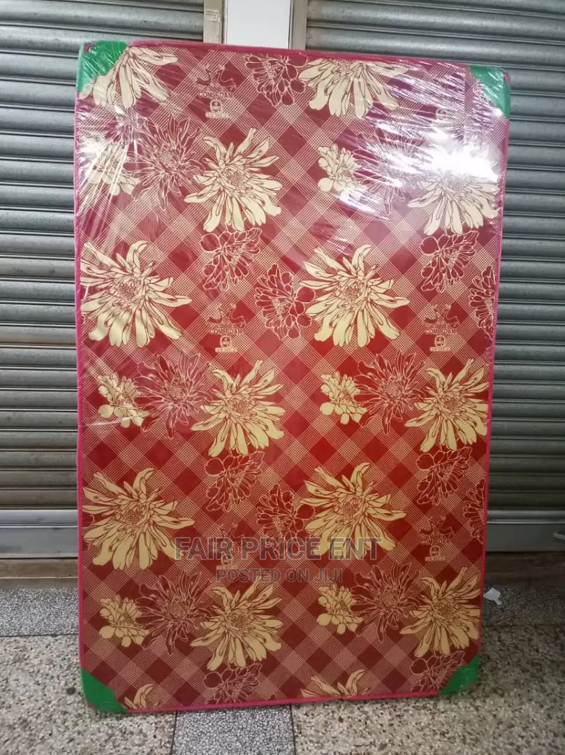 Deluxe Mattress 4*6 in ( Red)