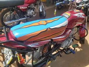 New Bajaj Boxer X125 2022 Red