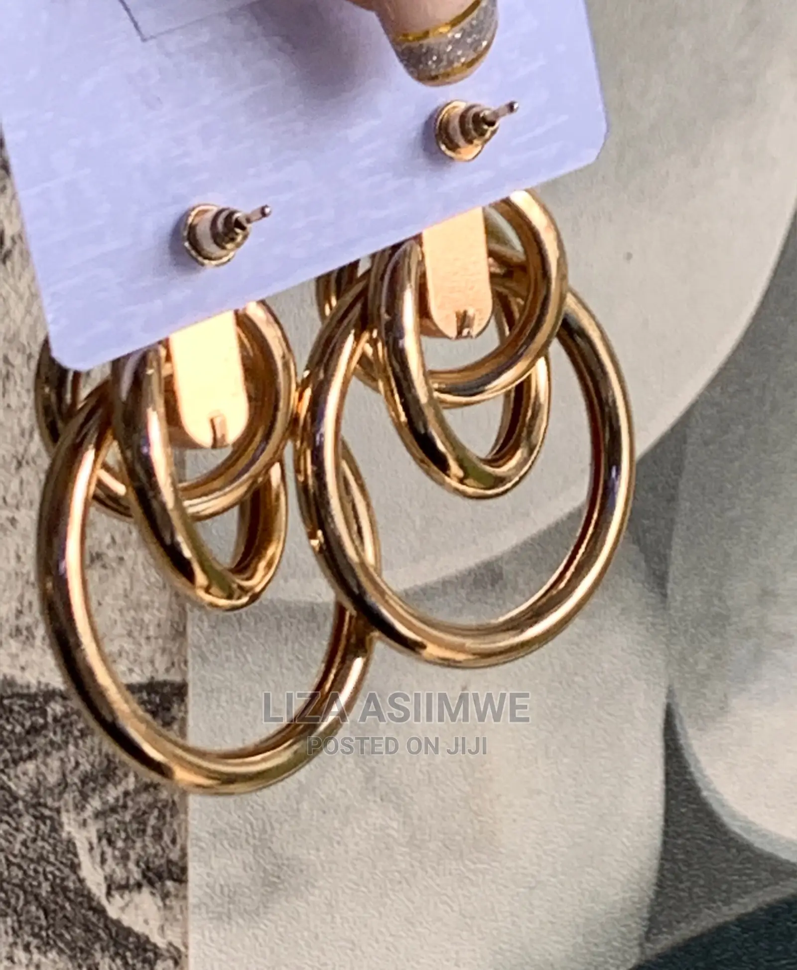 Lady Earpins Available at a Good and Affordable Price