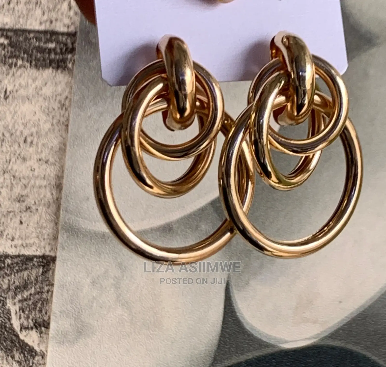 Lady Earpins Available at a Good and Affordable Price