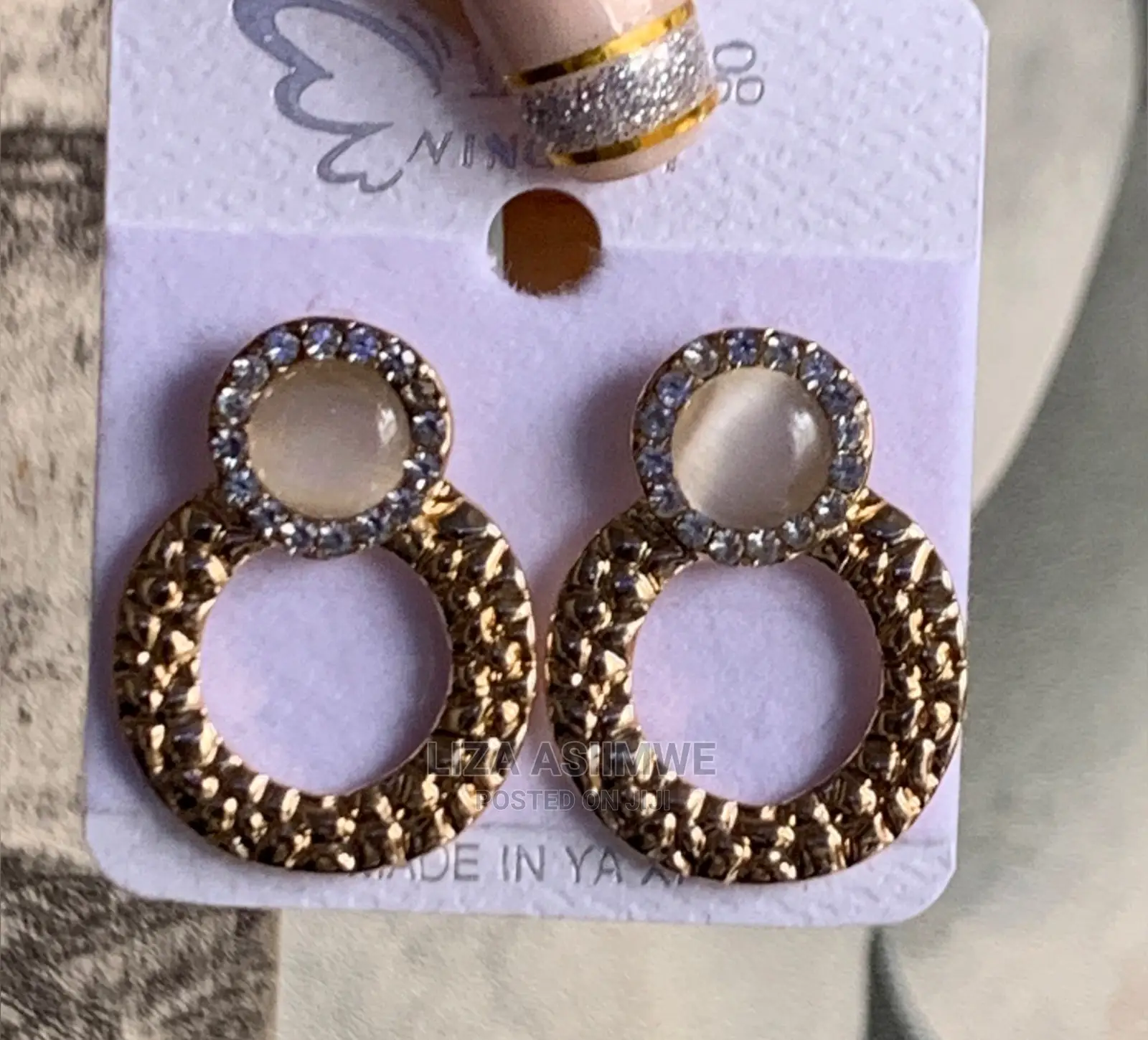 Simple and Unique Lady Earpins Available