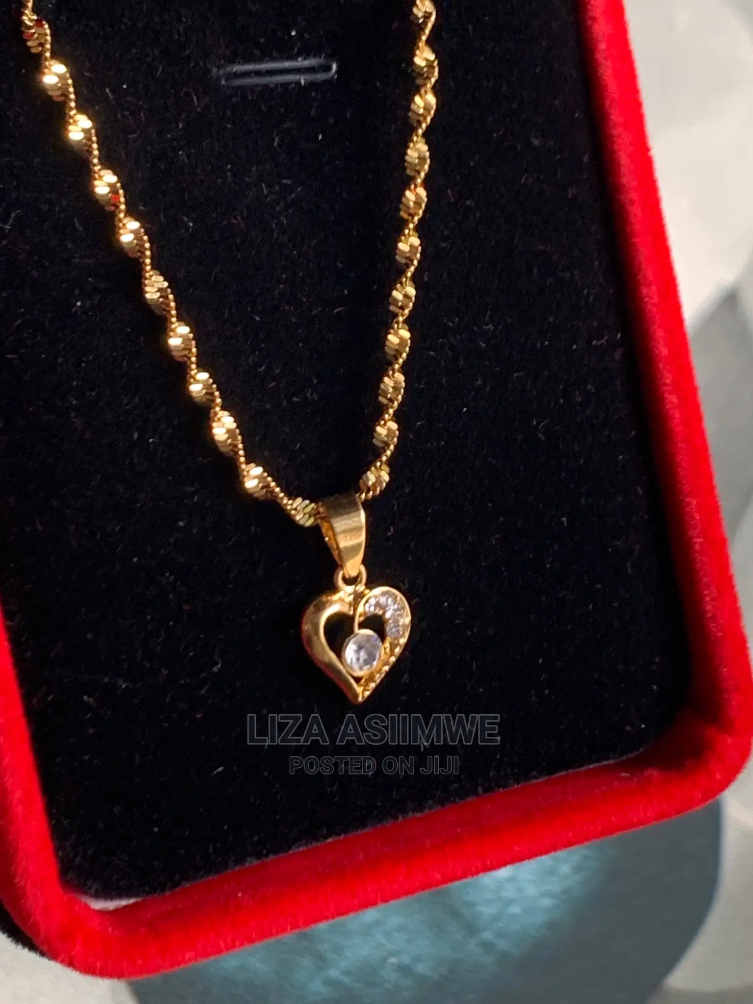 Simple and Classy Lady Necklaces Available