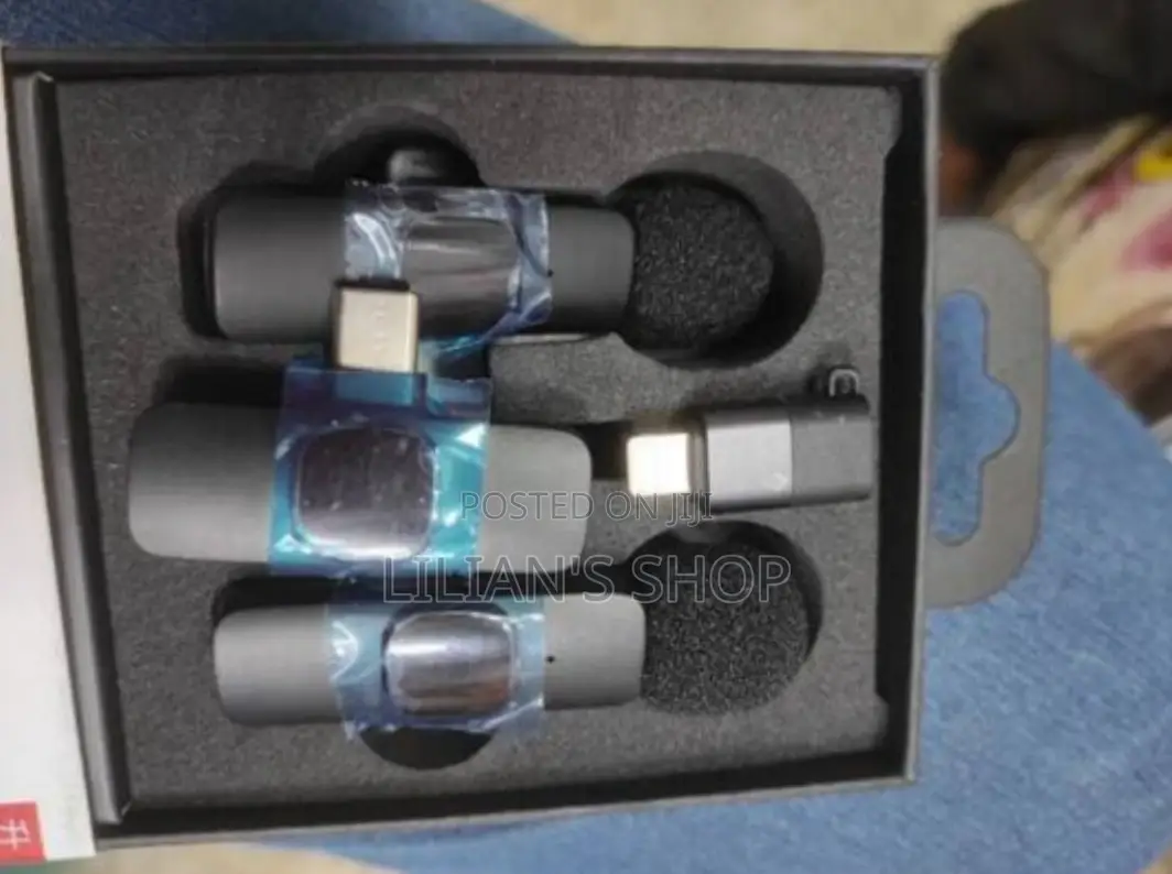 Dual Wireless Microphone for iPhone