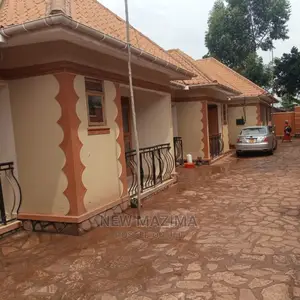 7bdrm House in Mutundwe, Division a for Sale
