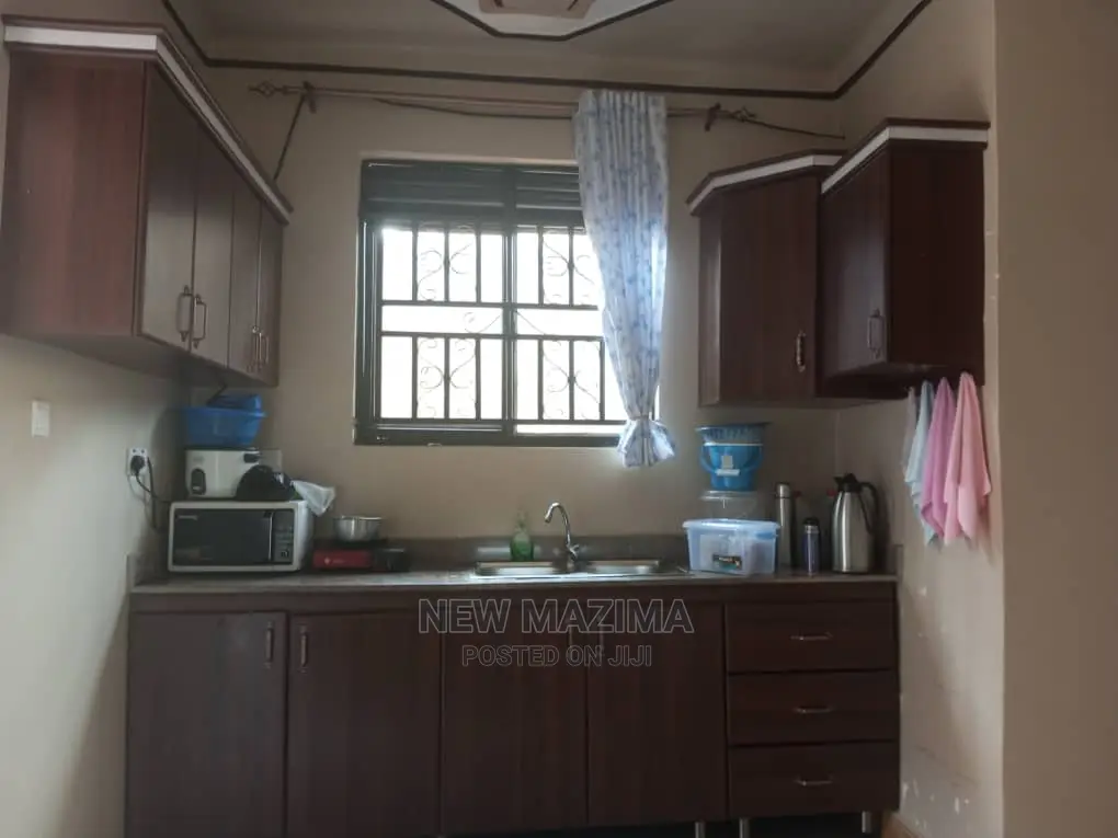 Mini Flat in Seguku Nalumunye, Division a for Sale