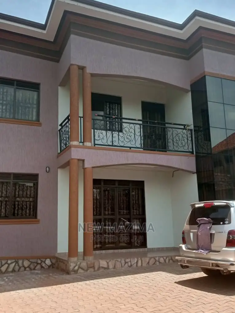 Mini Flat in Seguku Nalumunye, Division a for Sale