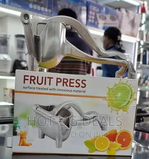 Manual Fruit Lemon Squeezer/ Extractor- Silver