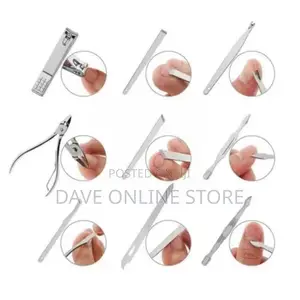 19pc Manicure and Pedicure Set- Multicolor
