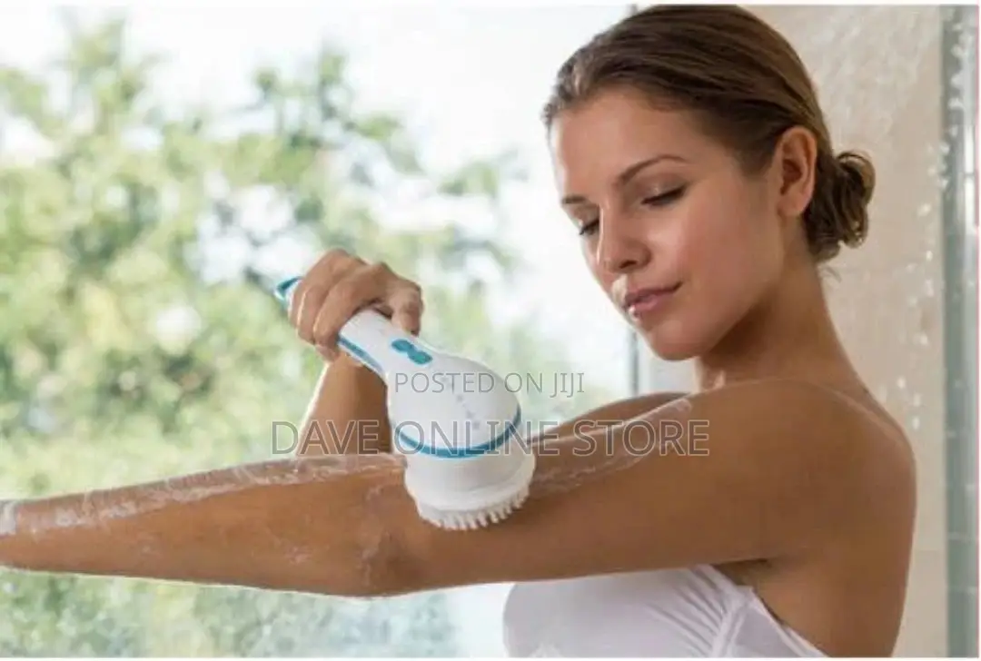 Handheld Massager Spinning Spa Body Brush, White