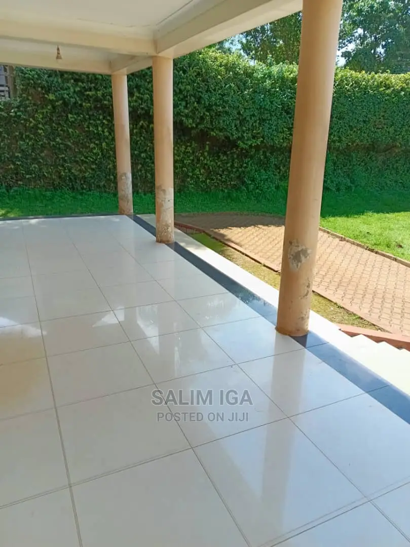 4bdrm Duplex in Kololo Property, Central Division for Rent