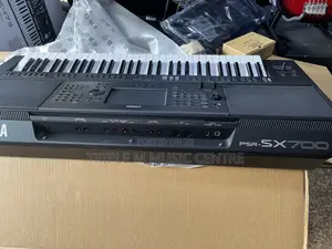 Yamaha Psr Sx700