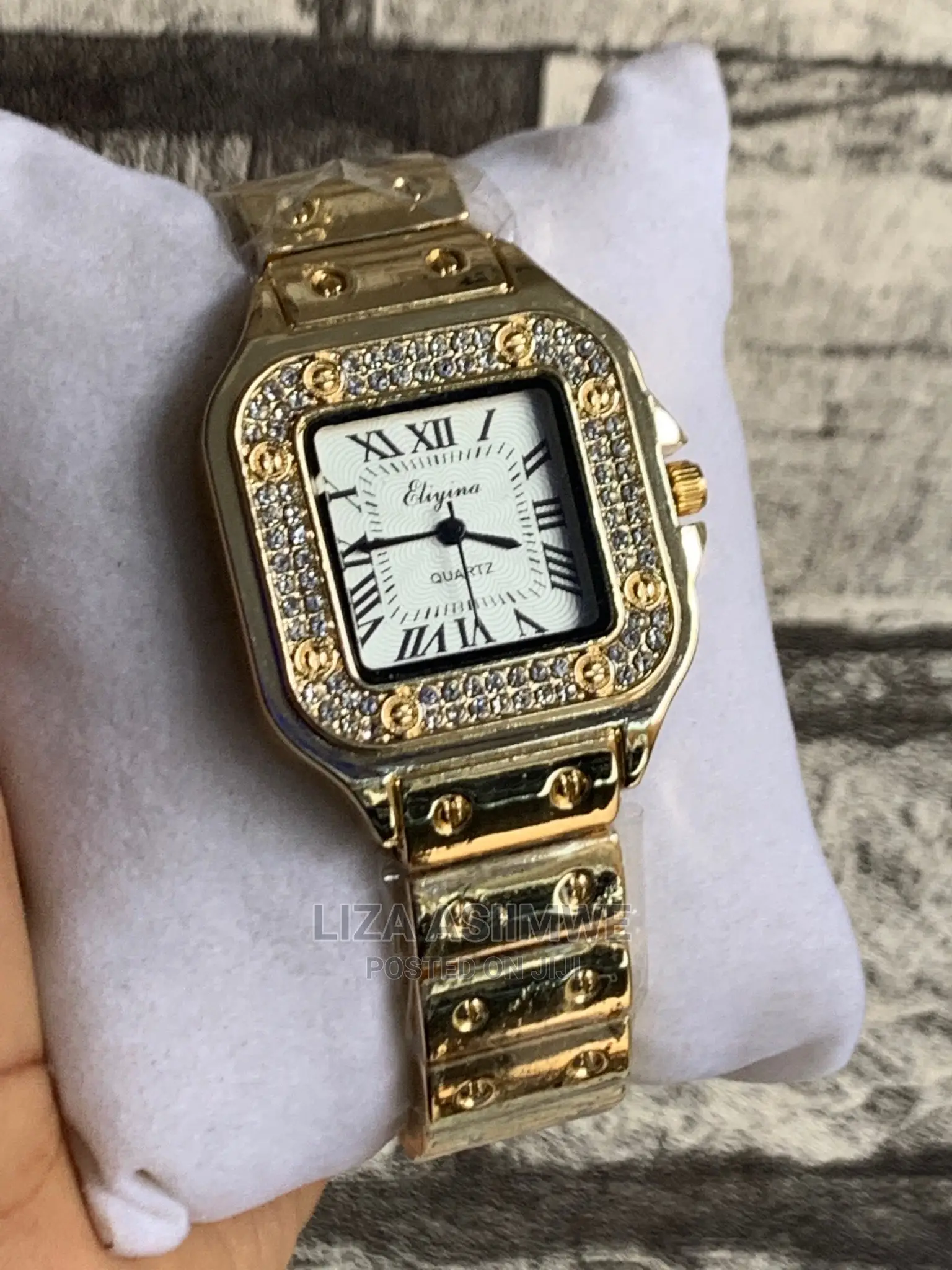 Simple Lady Watches Available