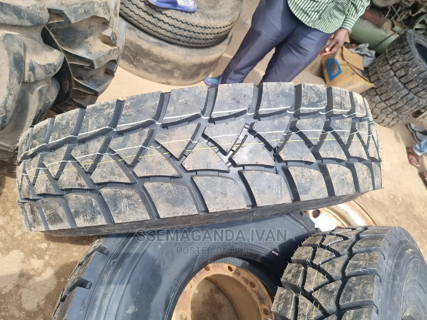 13r22.5 Tyres