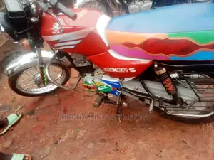 Bajaj Boxer 100 2012 Orange