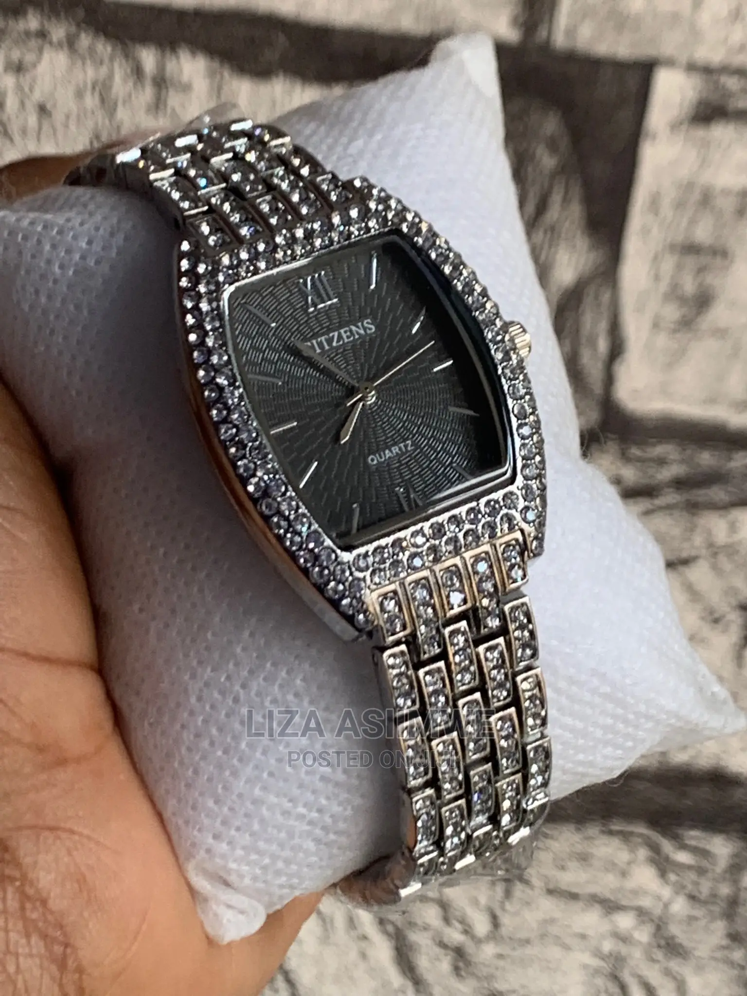 Lady’S Watches Available at a Good and Affordable Price