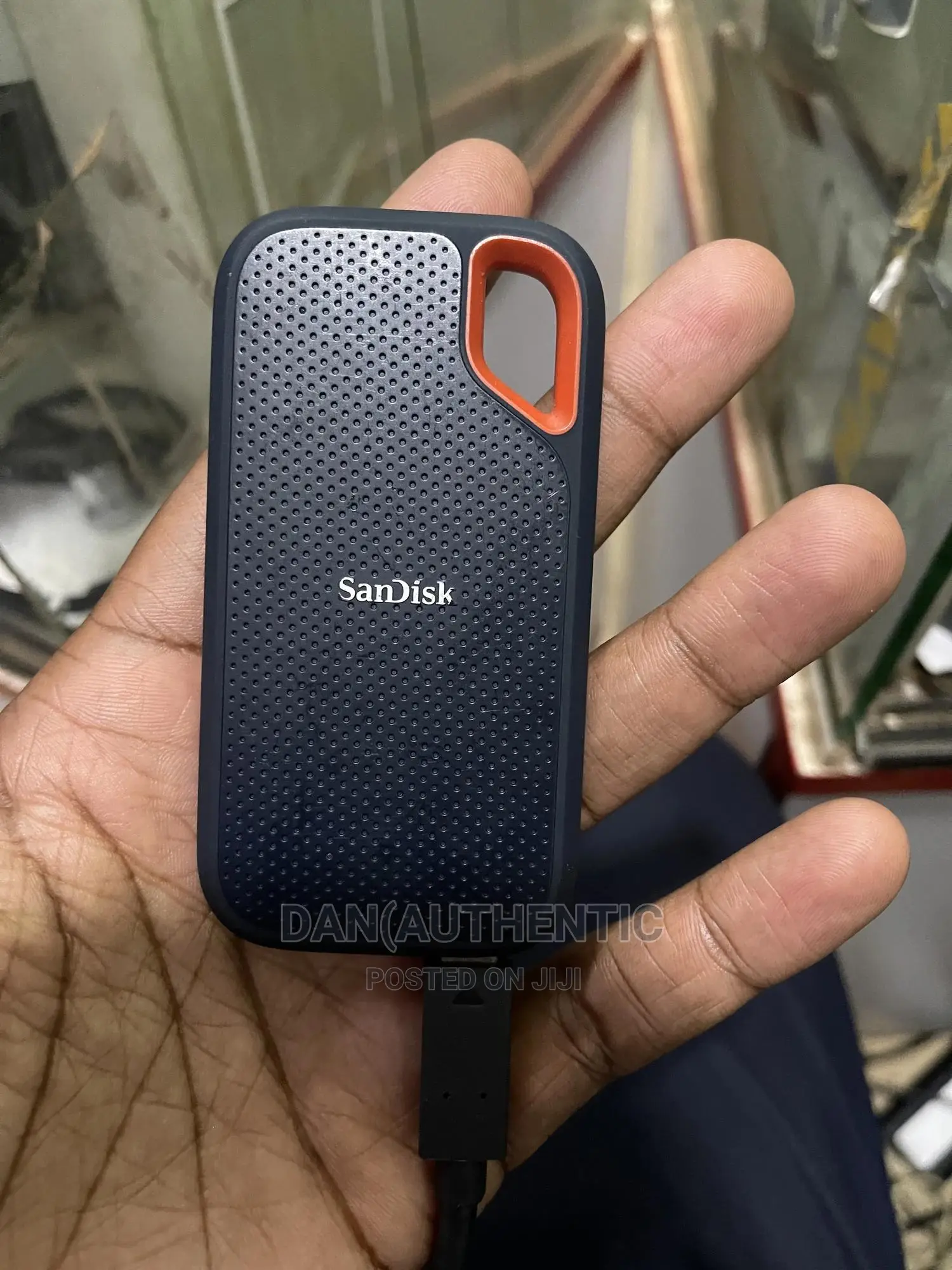 Sandisk Extreme Potlrtable Ssd 1tb Uk Used 1 Month
