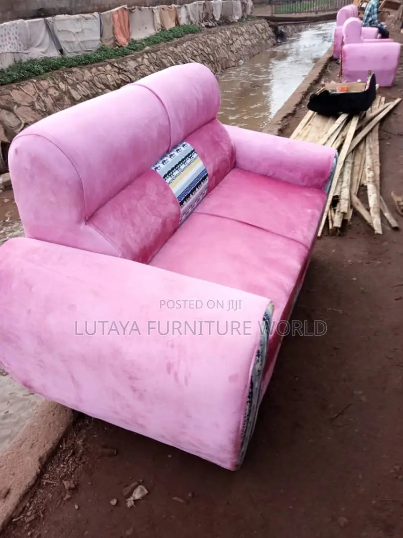 Sofas for Sale in Good Materials