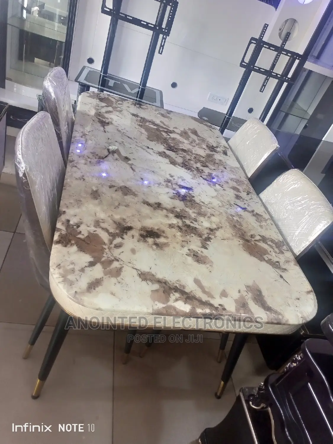Wawoo Marble Dining Table