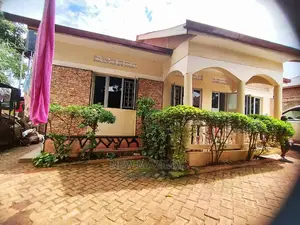 3bdrm Bungalow in Namasuba Ndejje, Division a for Sale