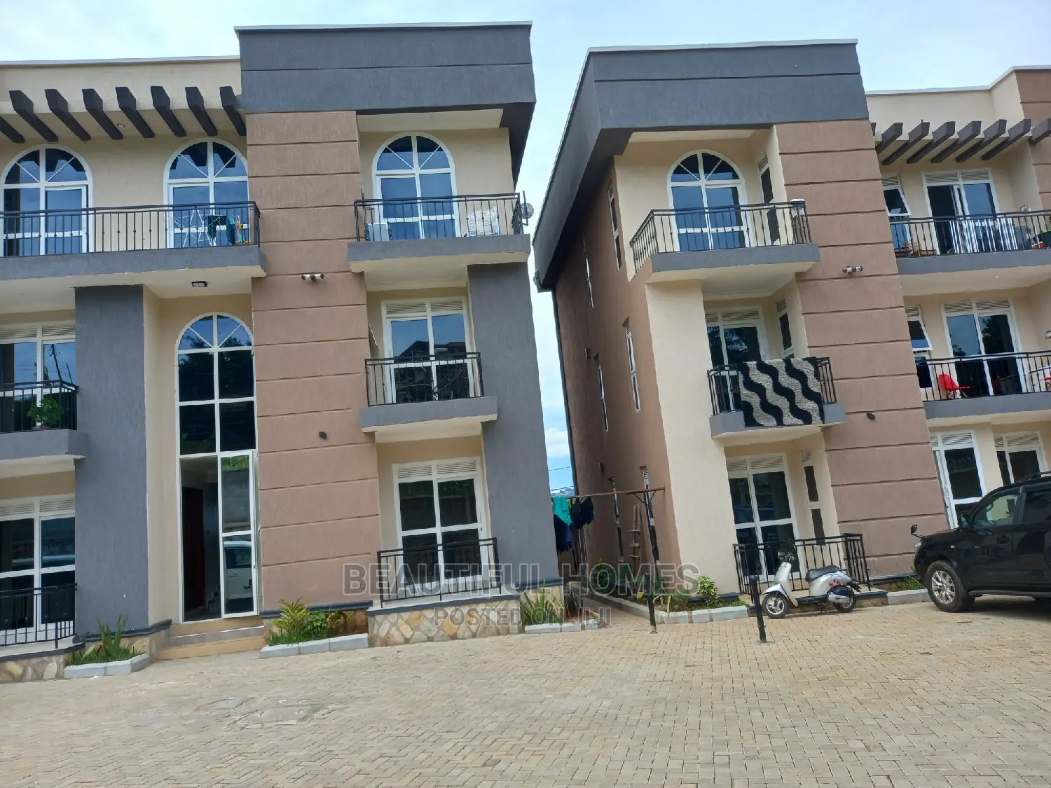 Furnished 1bdrm Apartment in Muyenga, Central Division for Sale