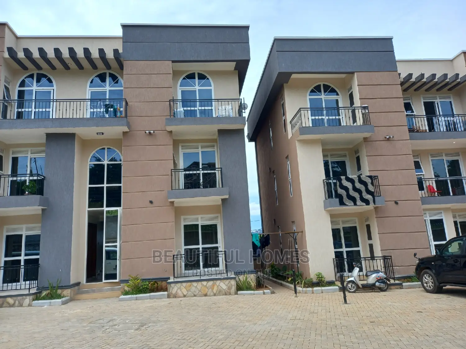 Furnished 1bdrm Apartment in Muyenga, Central Division for Sale