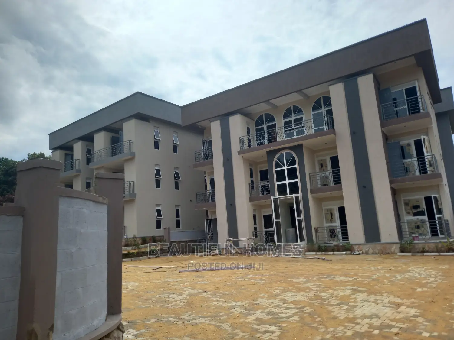 Furnished 2bdrm Block of Flats in Muyenga, Makindye for Sale