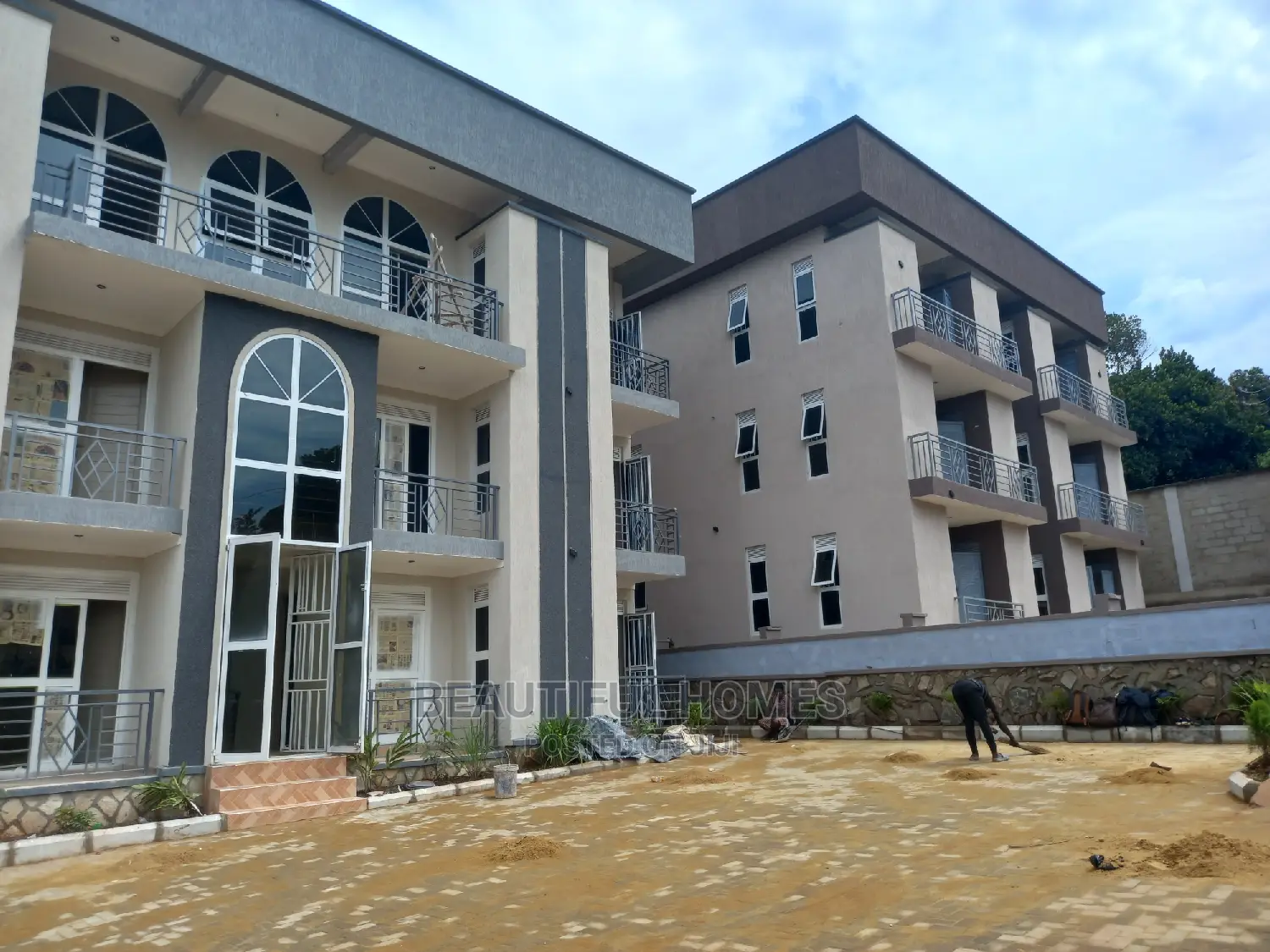 Furnished 2bdrm Apartment in Muyenga, Makindye for Sale