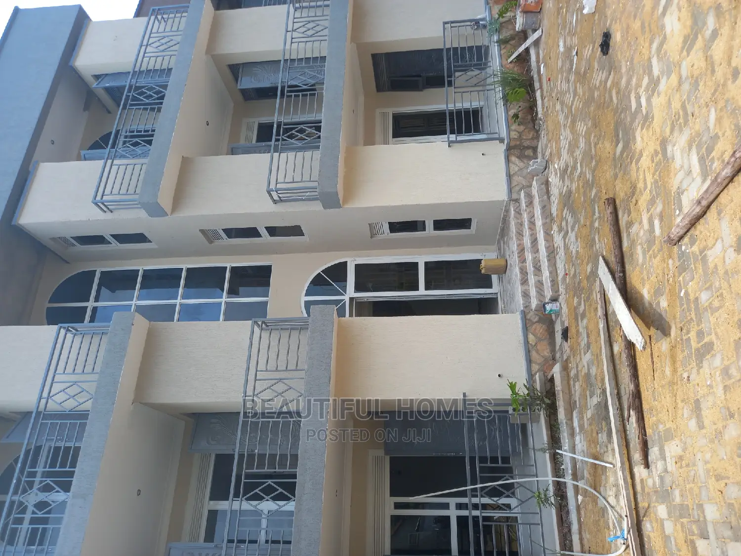 Furnished 2bdrm Block of Flats in Muyenga, Makindye for Sale