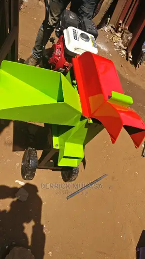 Sillage, Hay and Broken Making Original Machine