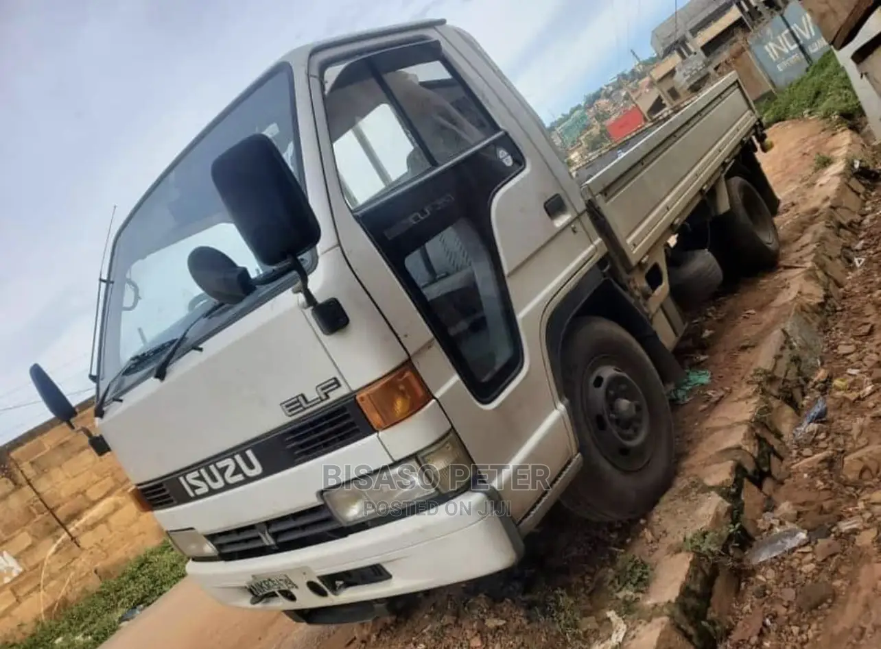 Isuzu Elf Truck