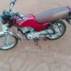 New Bajaj Boxer 2023 Silver