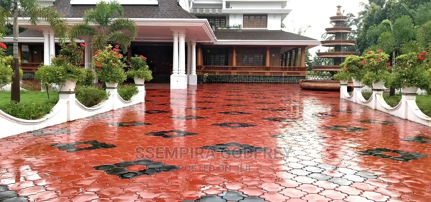 "Paving and Construction of Perfect Compounds
