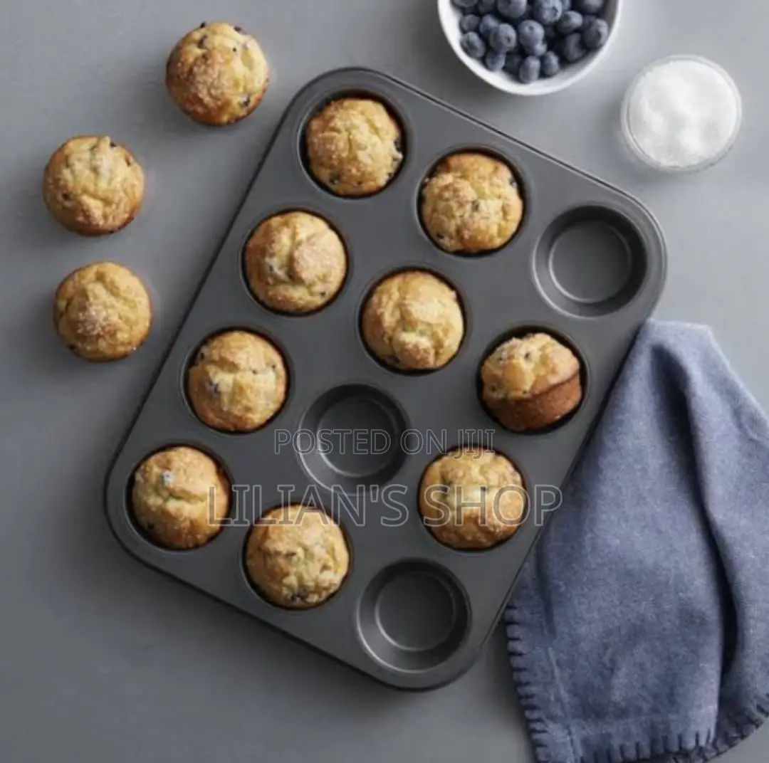 12 Holes Cake Baking Tray